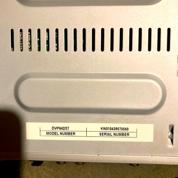 Philips DVD player w remote control - Picture 7 of 10